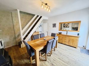 Dining room- click for photo gallery